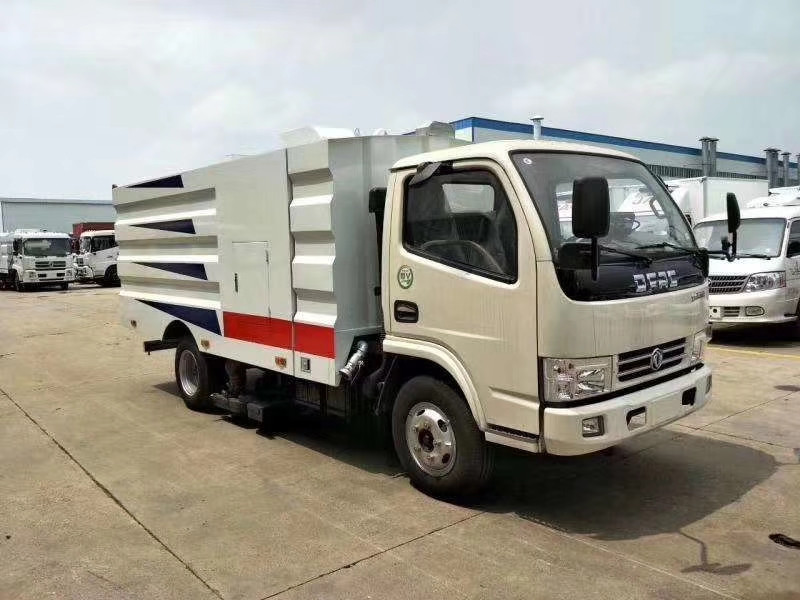 東風(fēng)5方吸塵車(chē) 東風(fēng)5方吸塵車(chē)