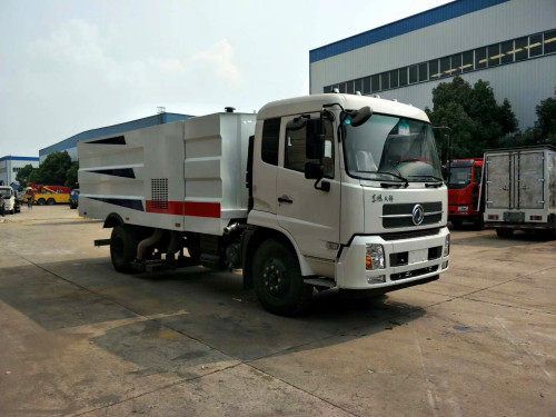 東風(fēng)天錦吸塵車(chē)-10方吸塵車(chē) 東風(fēng)天錦吸塵車(chē)-10方吸塵車(chē)