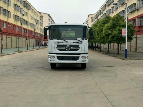 東風(fēng)D9洗掃車(chē)-8方洗掃車(chē) 東風(fēng)D9洗掃車(chē)-8方洗掃車(chē)